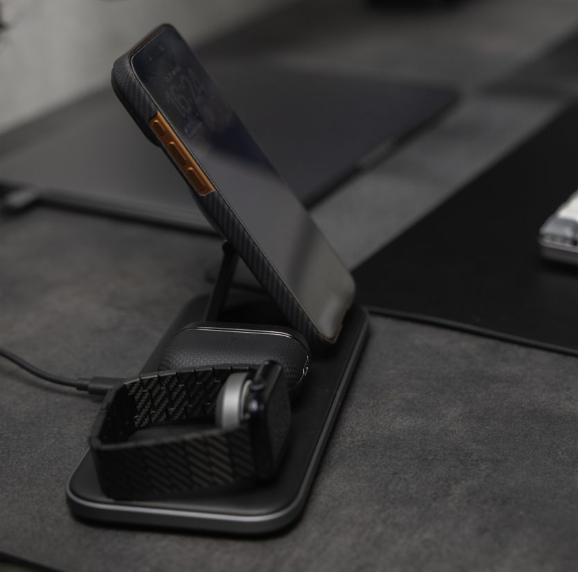 Зарядний пристрій Satechi Trio Qi2 Wireless Charging Pad 2: зарядка iPhone, AirPods і Apple Watch